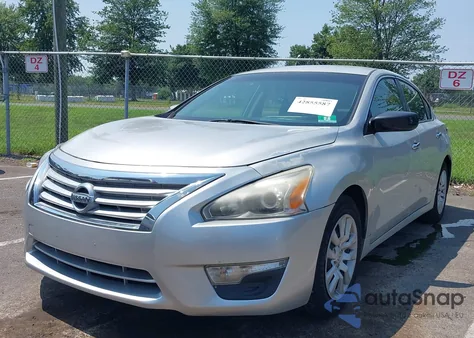 2014 Nissan Altima 2.5/2.5 S/2.5 Sl/2.5 Sv из США, поврежденный, VIN 1N4AL3AP3EN380010